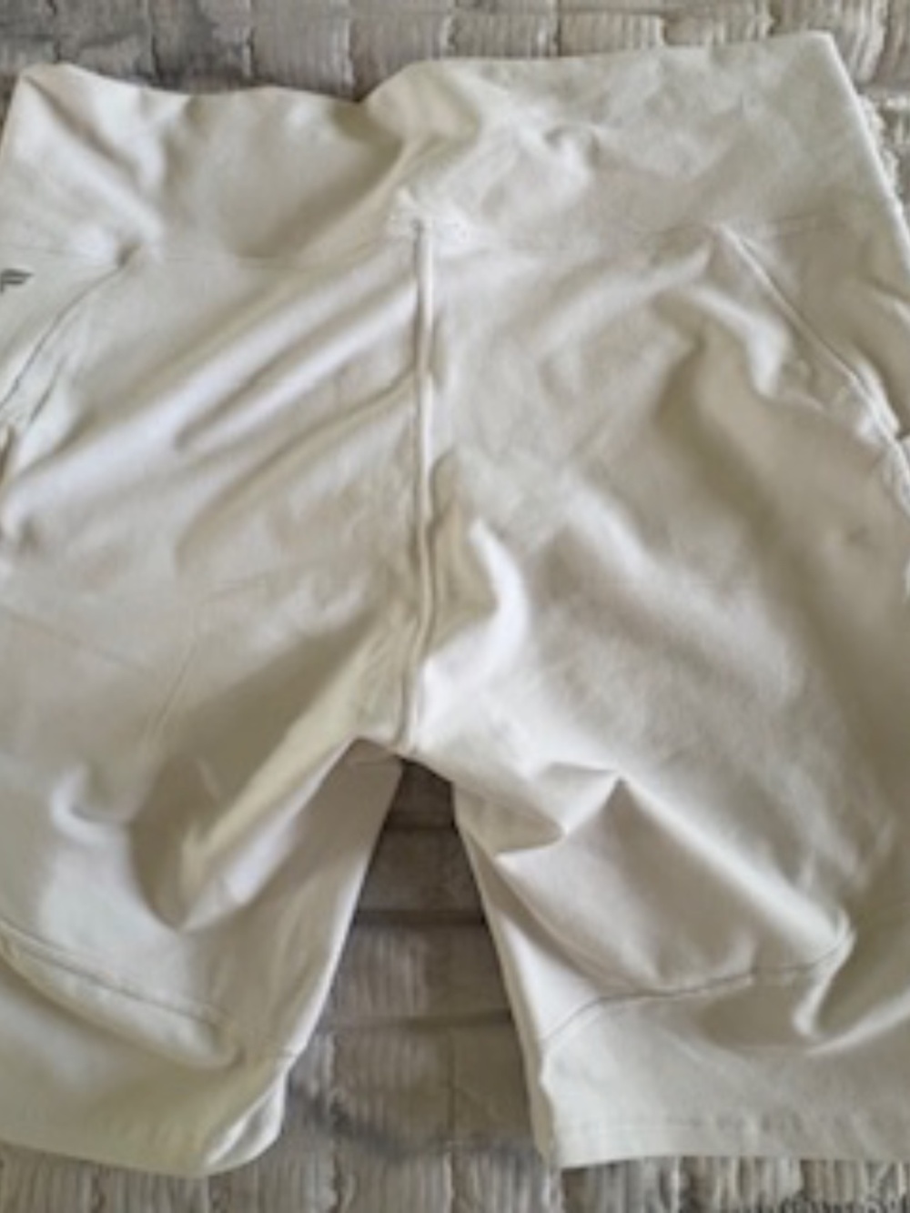 Fabletics 3 Piece Short Set - Picture 5 of 8